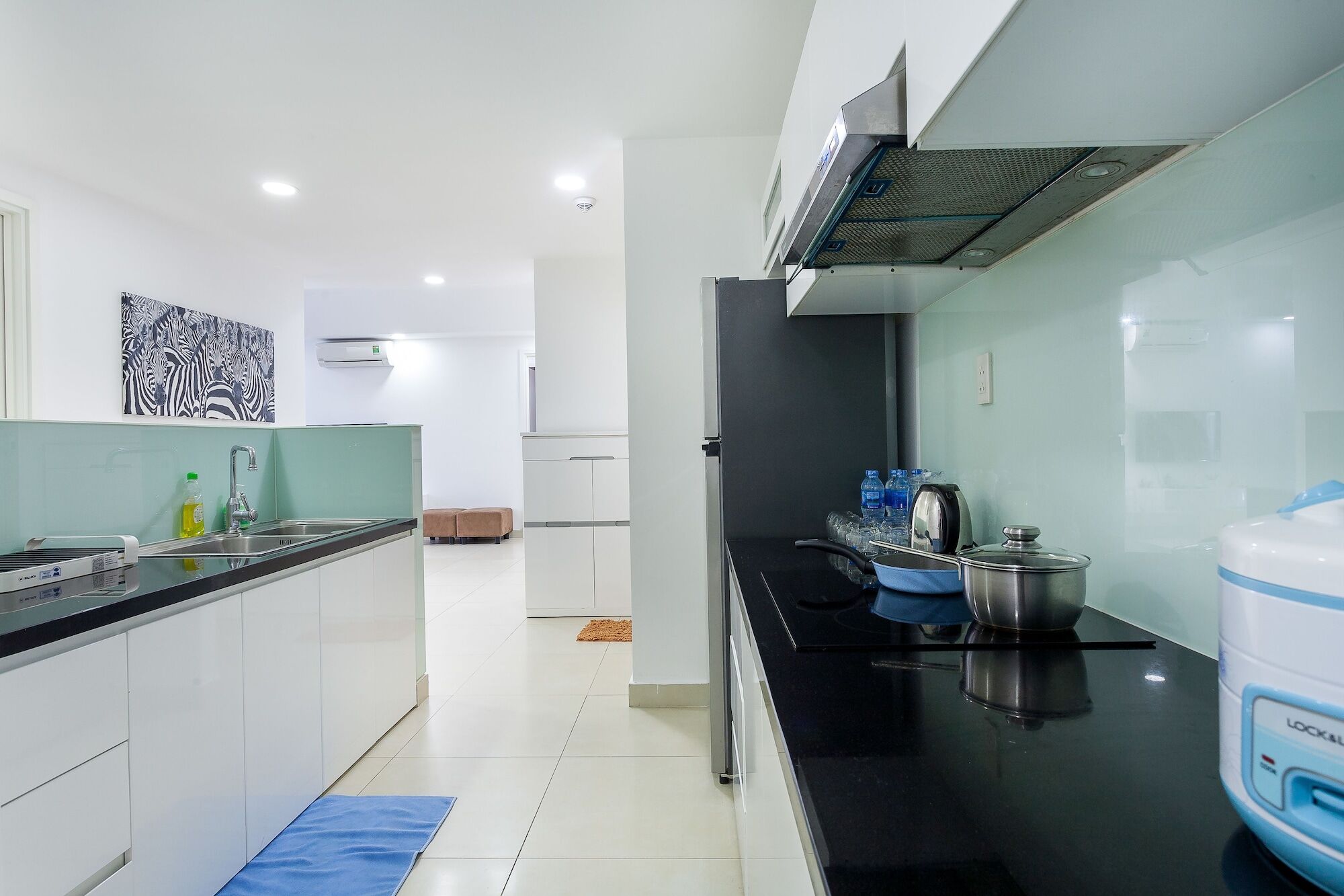 Masteri Sunny Apartment Хошимин Экстерьер фото